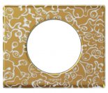 Рамка из фарфора с золотым напылением на один пост Legrand Celiane золотая феерия